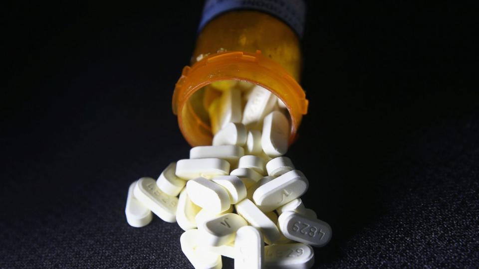 PHOTO: Oxycodone pain pills prescribed for a patient with chronic pain in Norwich, Connecticut, March 23, 2016. Communities nationwide are struggling with the unprecedented opioid pain pill and heroin addiction epidemic. (John Moore/Getty Images)