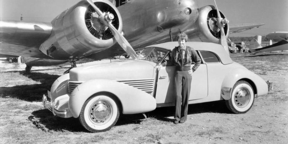 amelia earhart with her cord