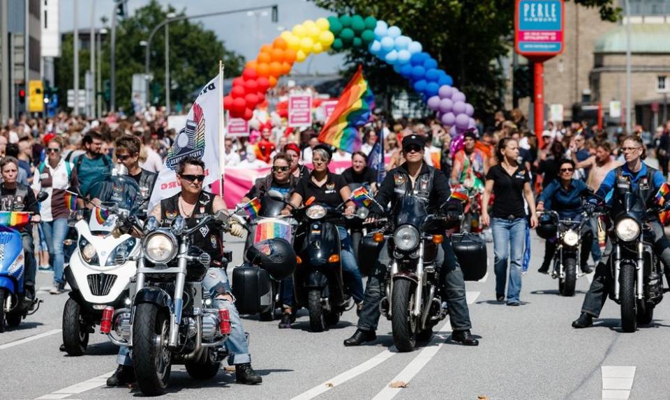 photo gallery Dyke Marches Dykes on Bikes worldwide through history