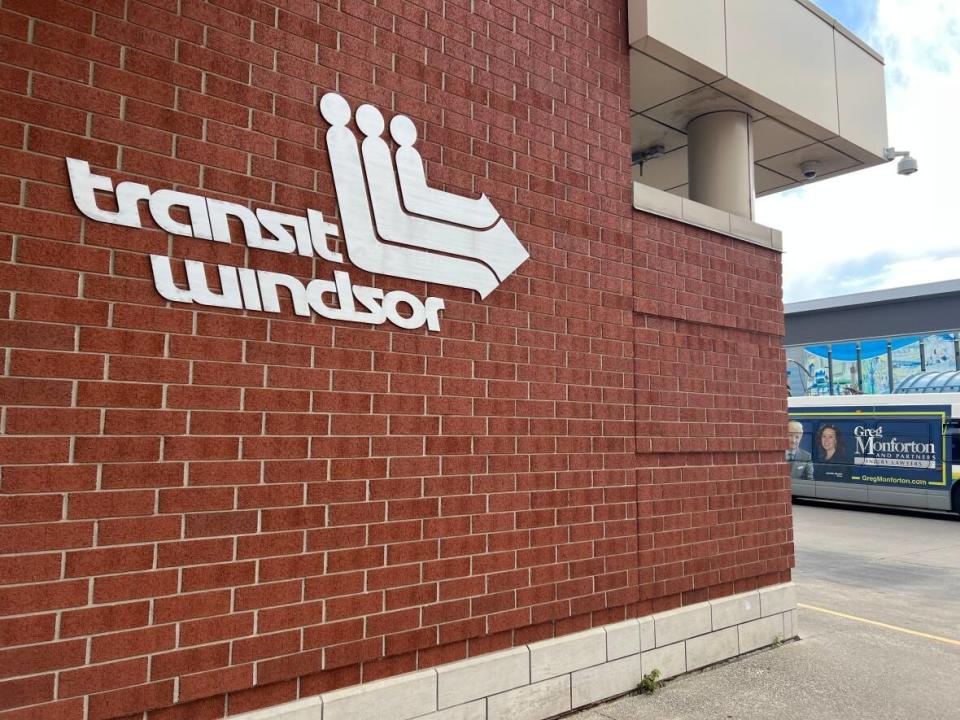 Transit Windsor will be offering tunnel bus service as of Nov. 27.  (Jennifer La Grassa/CBC - image credit)