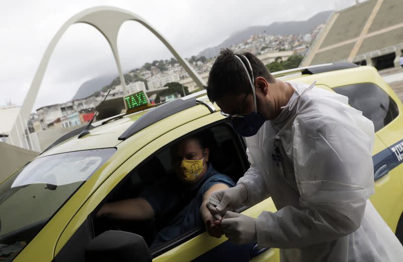 FILE PHOTO: Outbreak of the coronavirus disease (COVID-19) in Rio de Janeiro