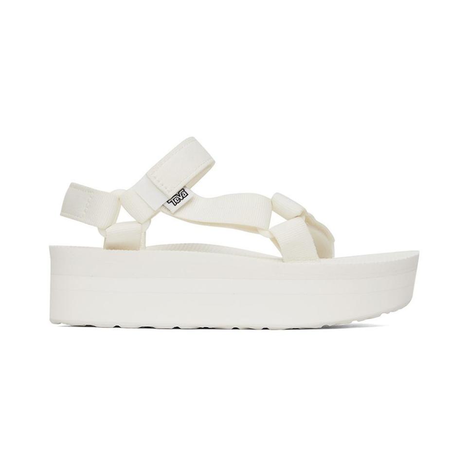 <p><a href="https://go.redirectingat.com?id=74968X1596630&url=https%3A%2F%2Fwww.shopbop.com%2Fflatform-universal-sandals-teva%2Fvp%2Fv%3D1%2F1546299304.htm&sref=https%3A%2F%2F" rel="nofollow noopener" target="_blank" data-ylk="slk:Shop Now;elm:context_link;itc:0;sec:content-canvas" class="link ">Shop Now</a></p><p>Flatform Universal Sandals</p><p>shopbop.com</p><p>$28.00</p>