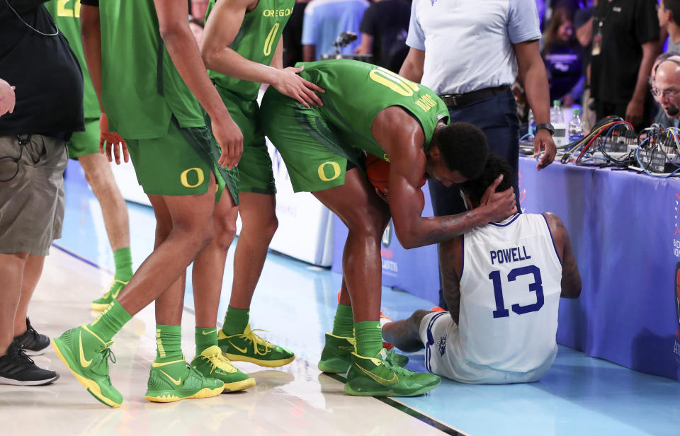 Oregon's Lok Wur apologized for tripping Seton Hall's Myles Powell during a game on Wednesday. (Kevin Jairaj-USA TODAY Sports)