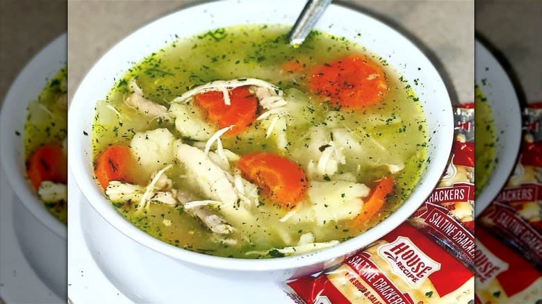 Chicken noodle soup with crackers