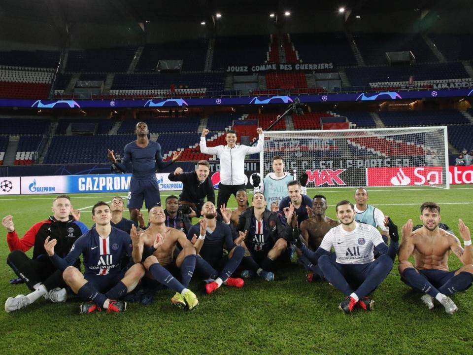 PSG celebrate at full-time in an empty stadium: Paris Saint-Germain