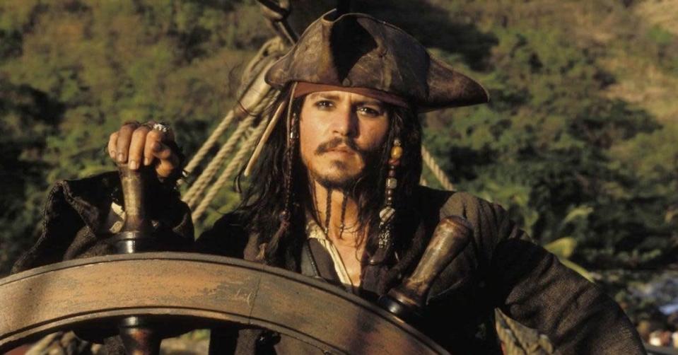 Johnny Depp &#x006191;&#x00300a;&#x009b54;&#x0076dc;&#x00738b;&#x006c7a;&#x006230;&#x009b3c;&#x0076dc;&#x008239; Pirates of the Caribbean: The Curse of the Black Pearl&#x00300b;&#x005165;&#x00570d; 2004 &#x005e74;&#x005967;&#x0065af;&#x005361;&#x006700;&#x004f73;&#x007537;&#x004e3b;&#x0089d2;&#x003002;