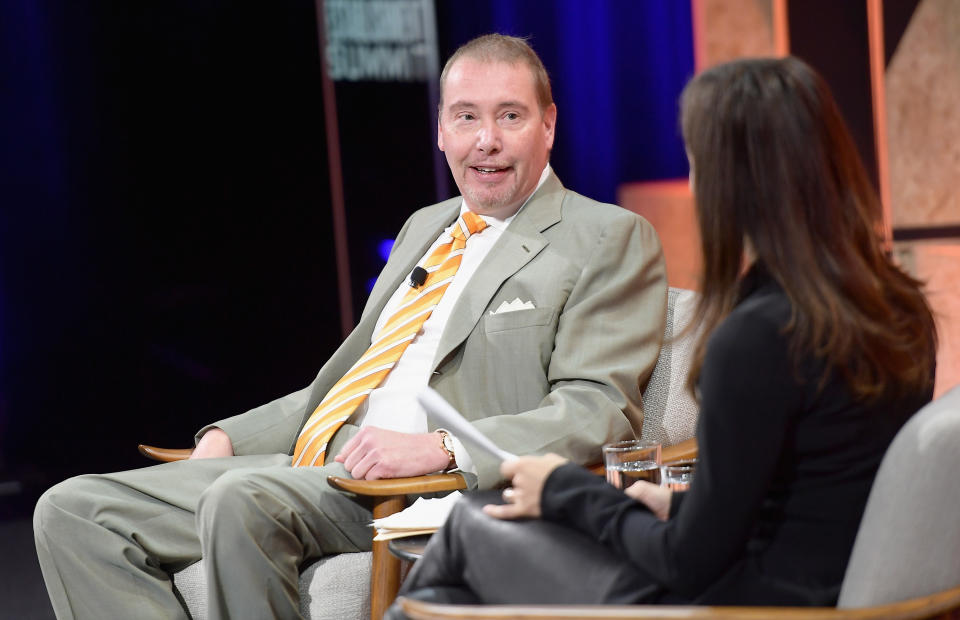 El influyente inversor de bonos Jeffrey Gundlach, director ejecutivo de DoubleLine Capital, durante una entrevista en California. (Photo by Matt Winkelmeyer/Getty Images)