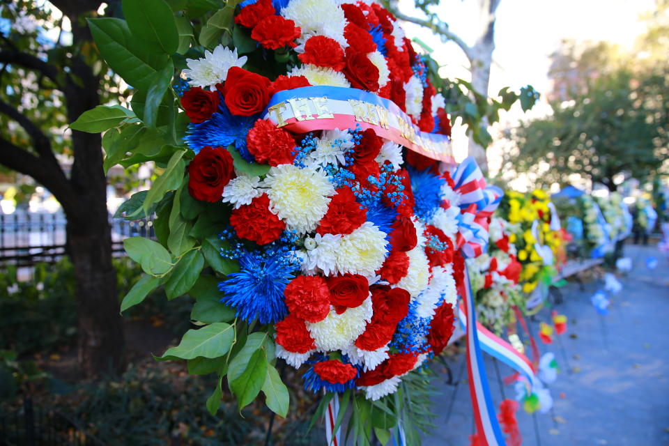 <p>Wreaths honoring veterans are displayed around Madison Square Park in New York City on Nov. 11, 2017. (Photo: Gordon Donovan/Yahoo News) </p>