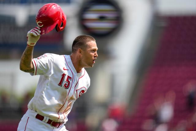 Nick Senzel hits walk-off home run for Cincinnati Reds