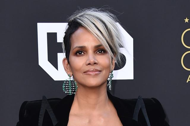 Halle Berry Revives Her ‘X-Men’ Haircut With See-Through Corset ...