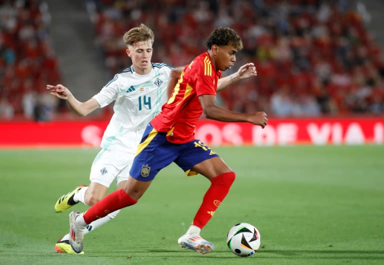 El atacante hispano-marroquí Lamine Yamal, de 16 años, durante el partido de preparación de la Eurocopa-2024 entre España e Irlanda del Norte, el 8 de junio de 2024 en Palma de Mallorca (España) (JAIME REINA)