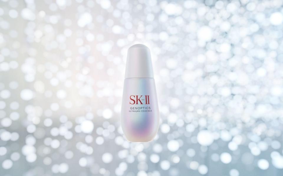 去年強勢登場的SK-II新升級版小燈泡「光蘊臻采煥亮精華」，只要是用過的人保證都會回購 圖片來源/品牌提供