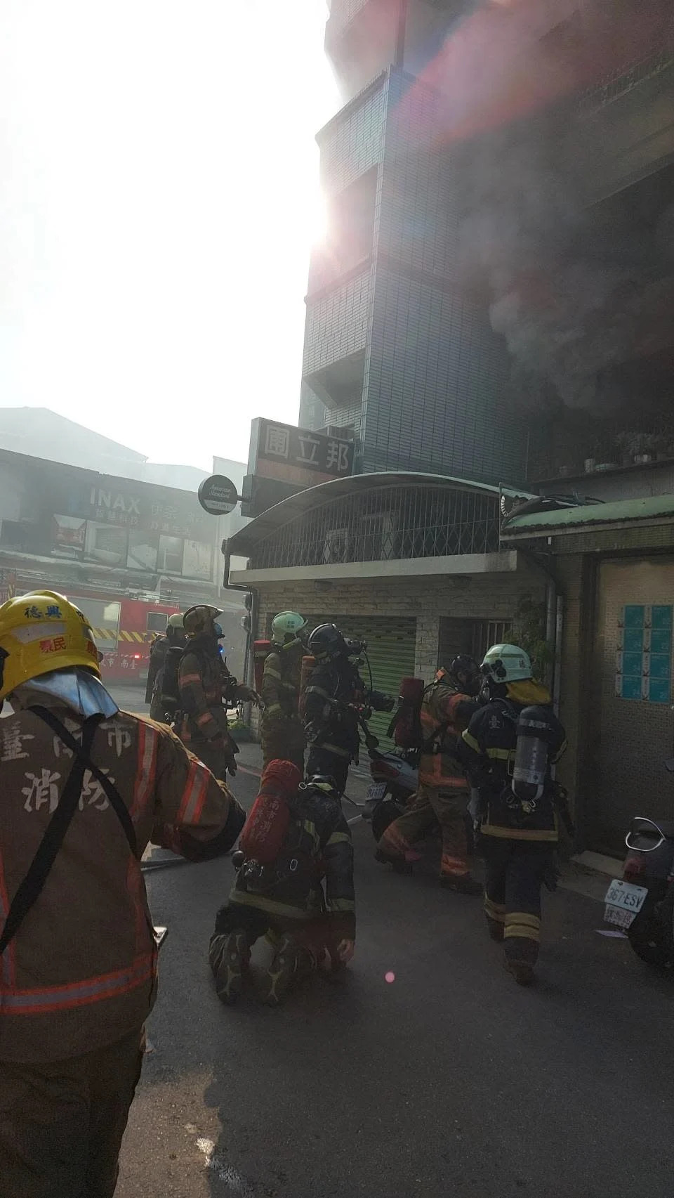 &#x0053f0;&#x005357;&#x005e02;&#x005357;&#x005340;&#x005065;&#x005eb7;&#x008def;&#x004e00;&#x008655;&#x00516c;&#x005bd3;&#x004eca;&#x00ff08;15&#x00ff09;&#x0065e5;&#x004e0b;&#x005348;&#x00767c;&#x00751f;&#x00706b;&#x008b66;&#x003002;&#x00ff08;&#x005716;&#x00ff0f;&#x006c11;&#x00773e;&#x0063d0;&#x004f9b;&#x00ff09;