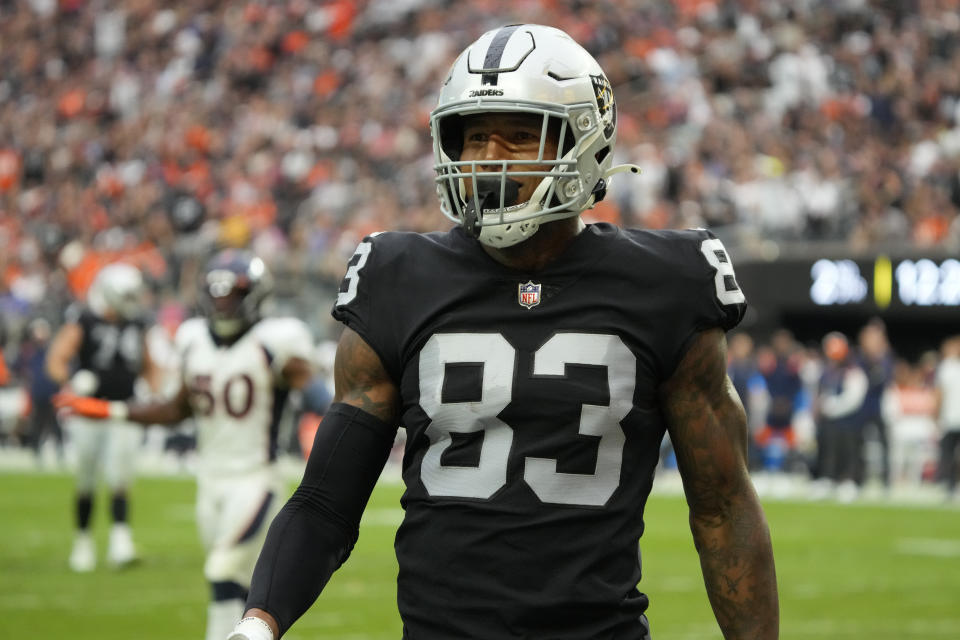 Las Vegas Raiders tight end Darren Waller