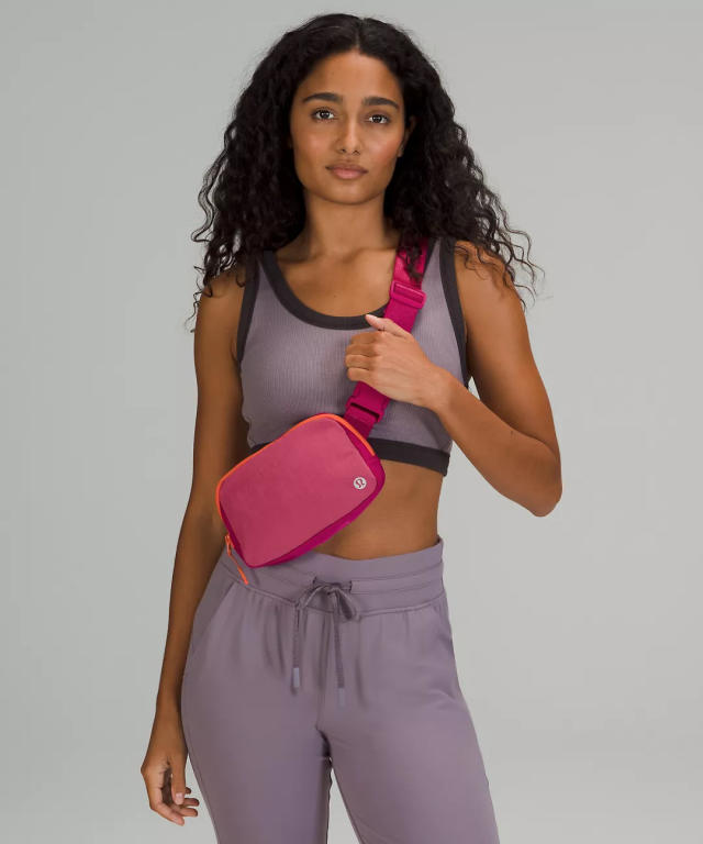 Lululemon fleece everywhere belt bag - seensociety.com