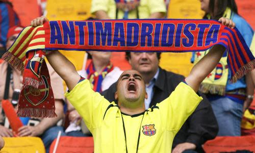 Picture of a Barcelona's supporter taken before the UEFA Champion's League final football match Barcelona vs. Arsenal, 17 May 2006 at the Stade de France in Saint-Denis, northern Paris.  AFP PHOTO LLUIS GENE
(Photo credit should read LLUIS GENE/AFP/Getty Images)