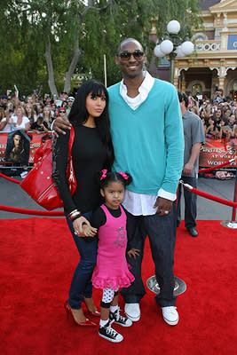Kobe Bryant , Vanessa Bryant and daughter at the Disneyland premiere of Walt Disney Pictures' Pirates of the Caribbean: At World's End