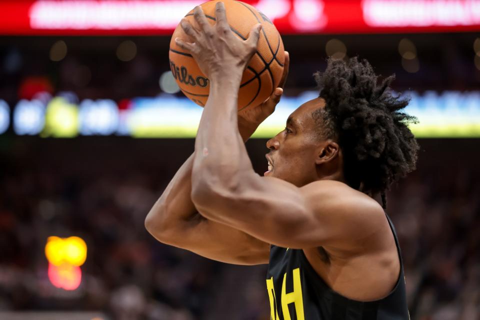 Utah Jazz guard Collin Sexton (2) shoots during the game against the Memphis Grizzlies at the Delta Center in Salt Lake City on Wednesday, Nov. 1, 2023. | Spenser Heaps, Deseret News
