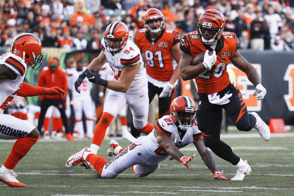 Celebrate the stink: a Cleveland Browns fan wants to hold a parade if the team completes a perfect 0-16 season. (AP)