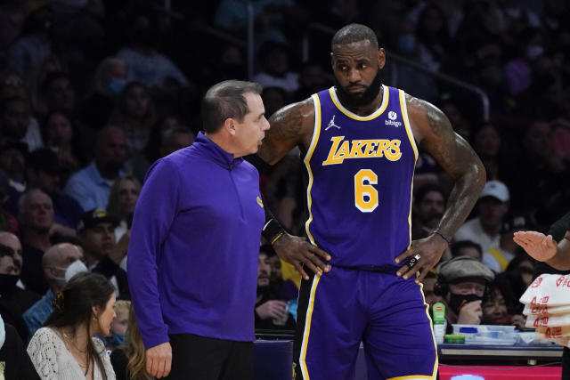 Frank Vogel hasn't decided on Lakers starters, says starting