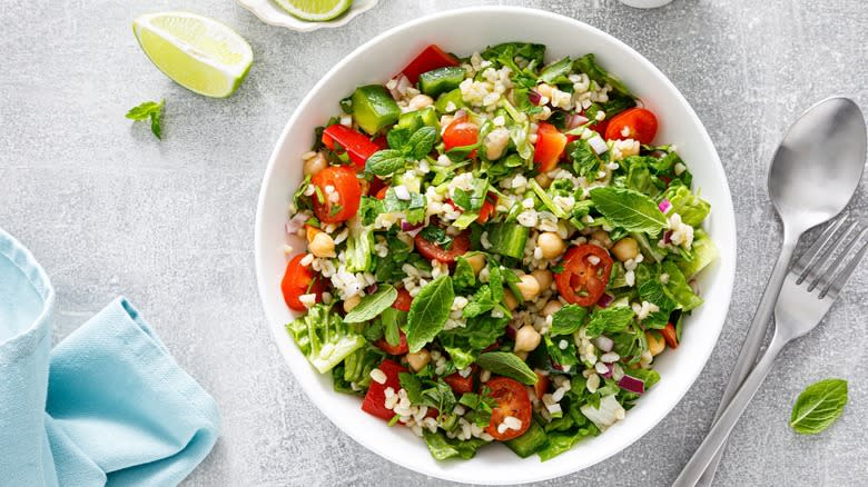 bowl of tabbouleh salad 