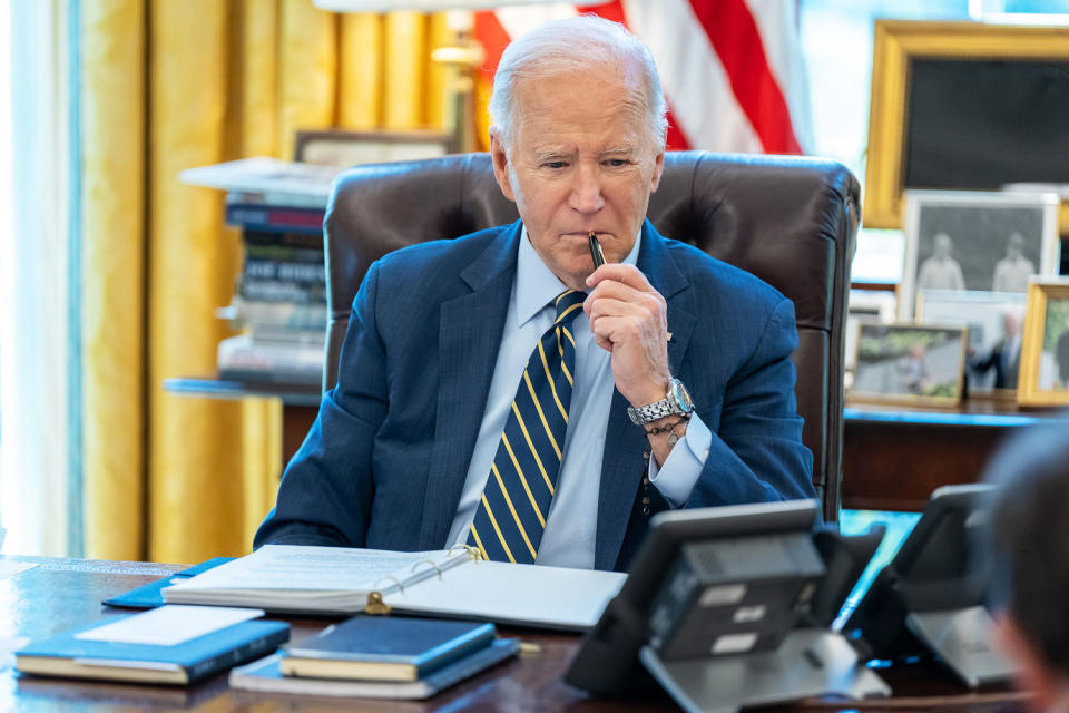 oval office white house desk telephone  (Courtesy @POTUS via X.com)