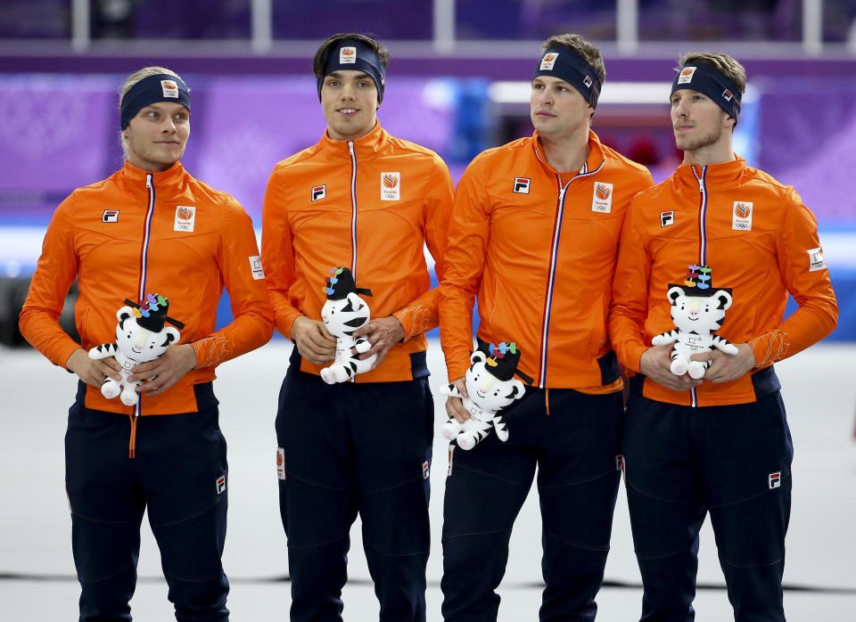 <p><strong>THE BAD</strong><br>Dutch Skaters Injure People:<br>Dutch Bronze medalists Koen Verweij, Patrick Roest, Sven Kramer and Jan Blokhuijsen of the Netherlands celebrated a little too hard at the Heineken House. Two fans were injured after the four Dutch speedskaters threw a giant mock medal into the crowd. Dutch media said one fan was treated on site, while another was taken to a nearby hospital. (Getty Images) </p>