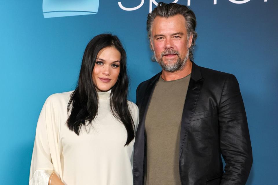 <p>Ethan Miller/Getty</p> Audra Mari and Josh Duhamel 