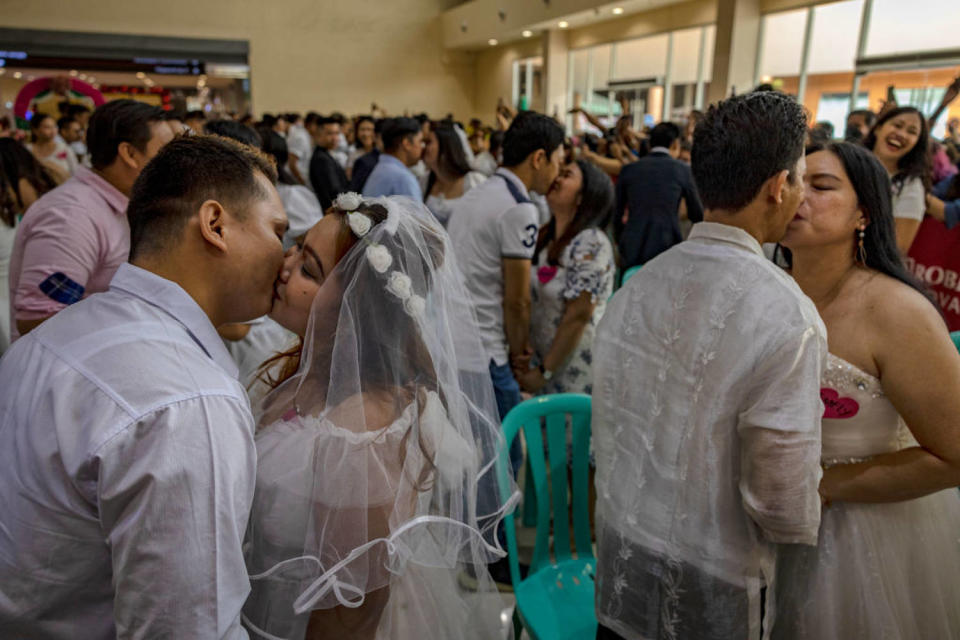 Valentine's Day Traditions (Ezra Acayan / Getty Images)