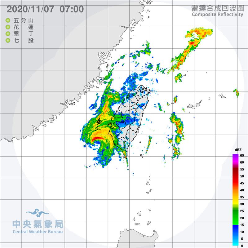 ▲閃電颱風強度略為減弱，暴風圈也縮小。（圖／氣象局）