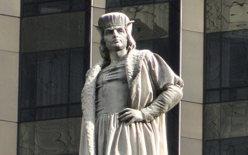 The monument at the centre of Columbus Circle was erected as part of New York's 1892 commemoration of the 400th anniversary of Columbus' landing in the Americas - Wikimedia