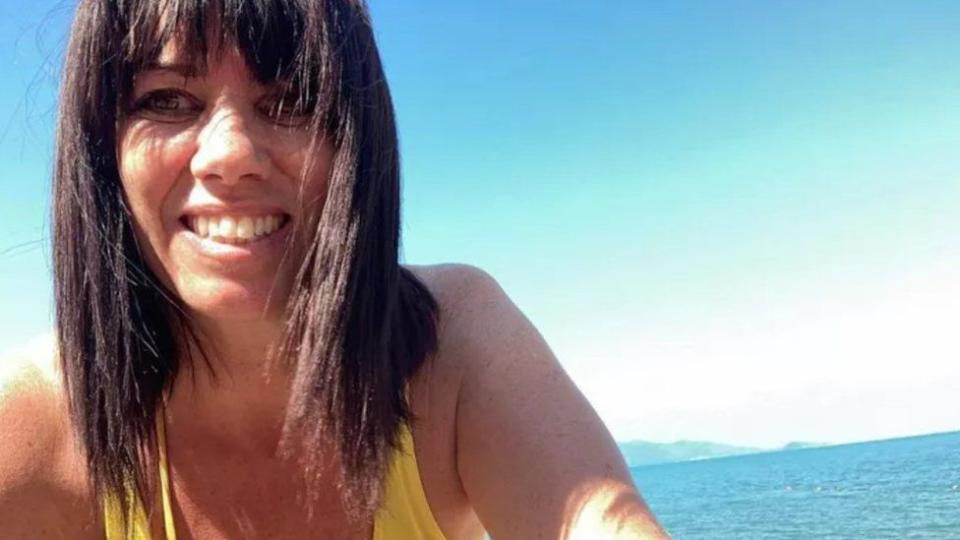 Jill Dodds, 47, suffered spinal injuries after falling 20ft. (GoFundMe)