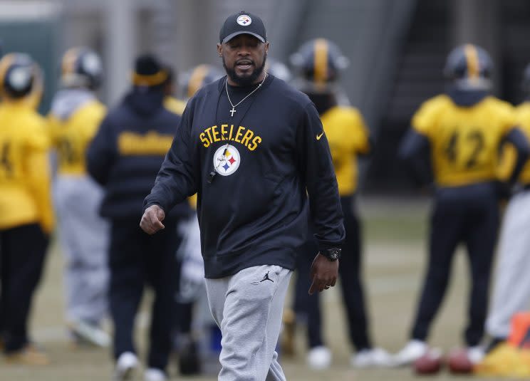 Five players on Mike Tomlin's Steelers team have missed practice this week due to the flu. (AP)