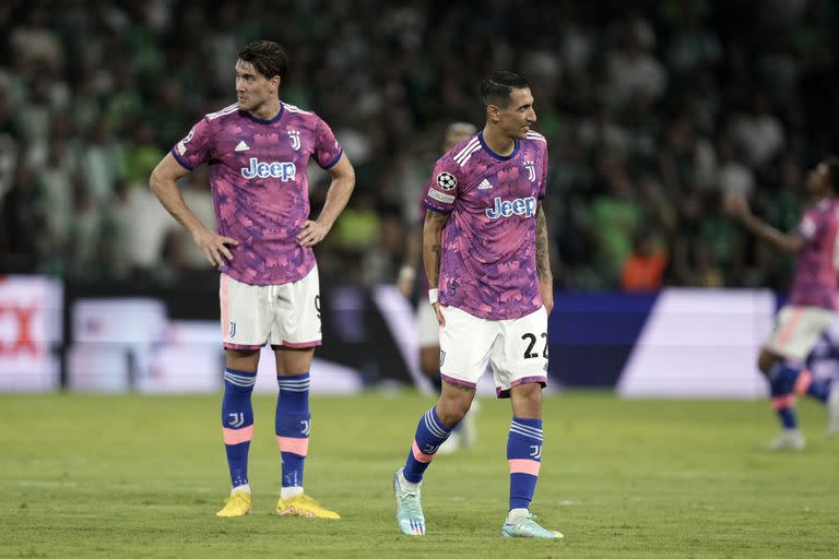 Ángel Di María jugó apenas 20 minutos en Juventus por la Champions League y salió lesionado