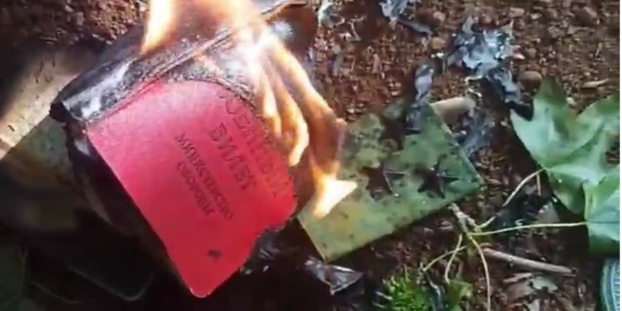 Russian occupier burned his military ID