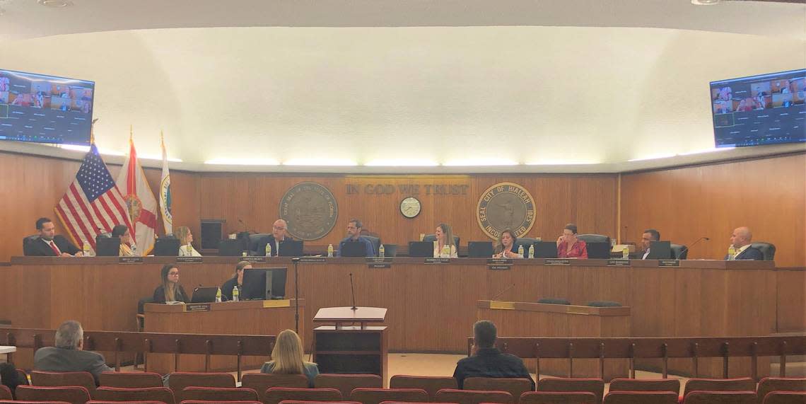 Hialeah City Council in political debate on city budget for FY2023: attendees Bryan Calvo, Jacqueline Garcia-Roves, City Attorney Lorena Bravo, Mayor Esteban Bovo Jr., Carl Zogby, Mónica Pérez, Vivian Casáls -Muñoz, Luis Rodríguez and Jesús Tundidor.