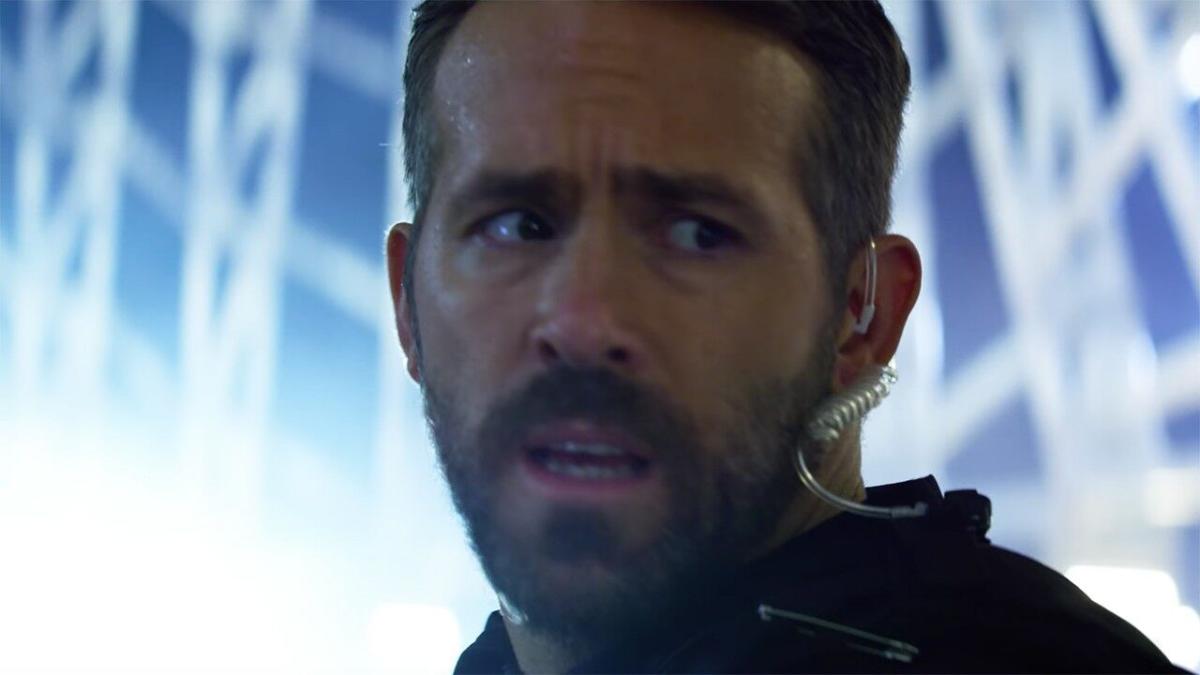 Ryan Reynolds shares explosive behind the scenes 6 Underground clip