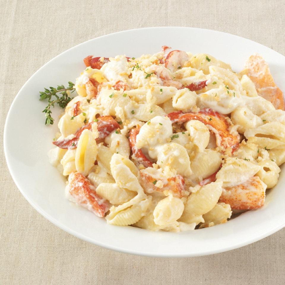 8) Famous Lobster Mac & Cheese For 6