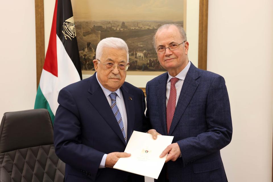 Mahmud Abbas (links) und Mohammed Mustafa. (Bild: Palestinian Presidency/Anadolu via Getty Images)