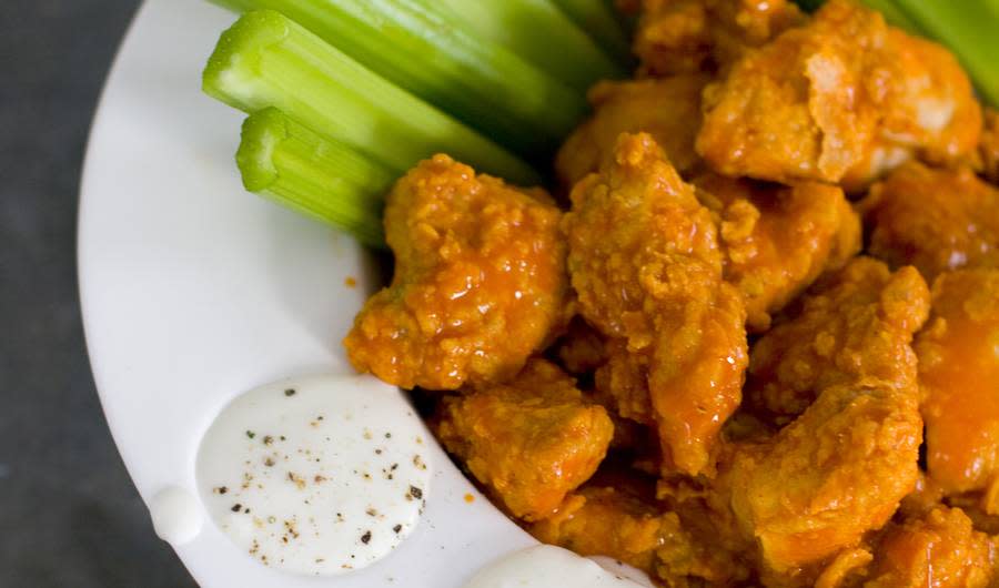 The 15 Best Wings Recipes, From Spicy Buffalo to Chipotle, for Your Super Bowl Party