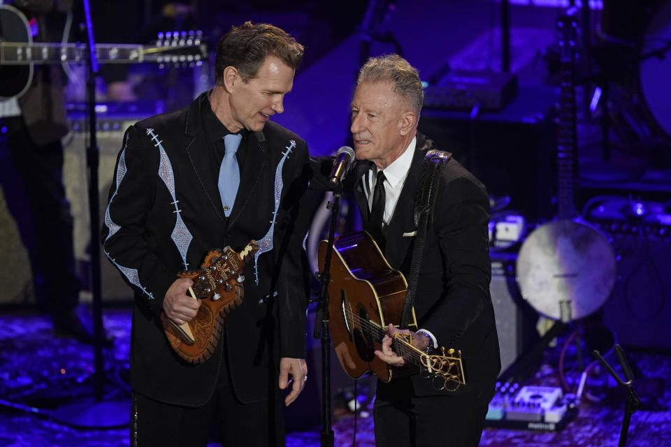 Chris Isaak, left, and Lyle Lovett perform at the Americana Honors & Awards show Wednesday, Sept. 14, 2022, in Nashville, Tenn. (AP Photo/Mark Humphrey)