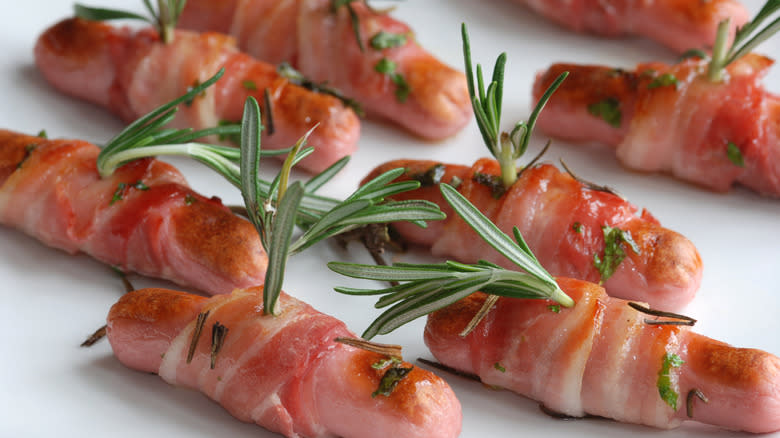 Bacon and sausage pigs in blankets with rosemary
