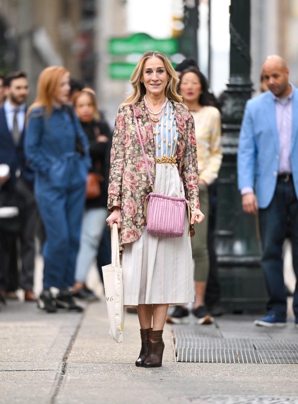 new york, new york january 26 sarah jessica parker is seen on the set of and just like that season 2, the follow up series to sex and the city, in bryant park on january 26, 2023 in new york city photo by james devaneygc images