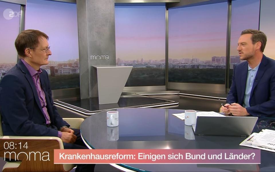 Beim "ZDF-Morgenmagazin" stellte sich Gesundheitsminister Karl Lauterbach den Fragen von Moderator Andreas Wunn. (Bild: ZDF)