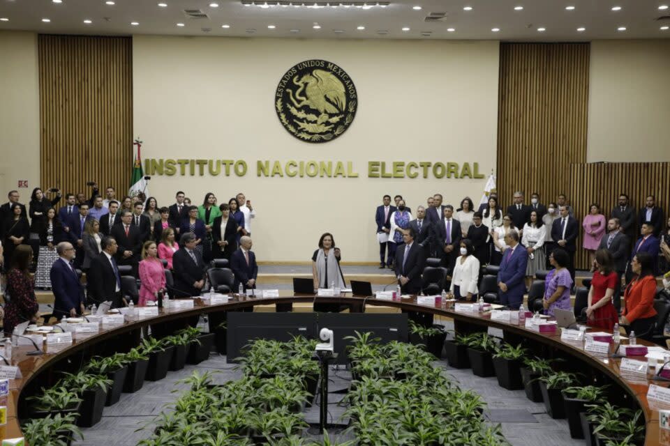 Una reunión con Adán Augusto López provoca la primera tensión en el seno del nuevo INE  Foto: Cuartoscuro