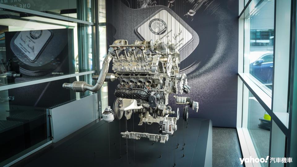 深入性能大本營！Mercedes-AMG引擎製造工廠朝聖參訪！