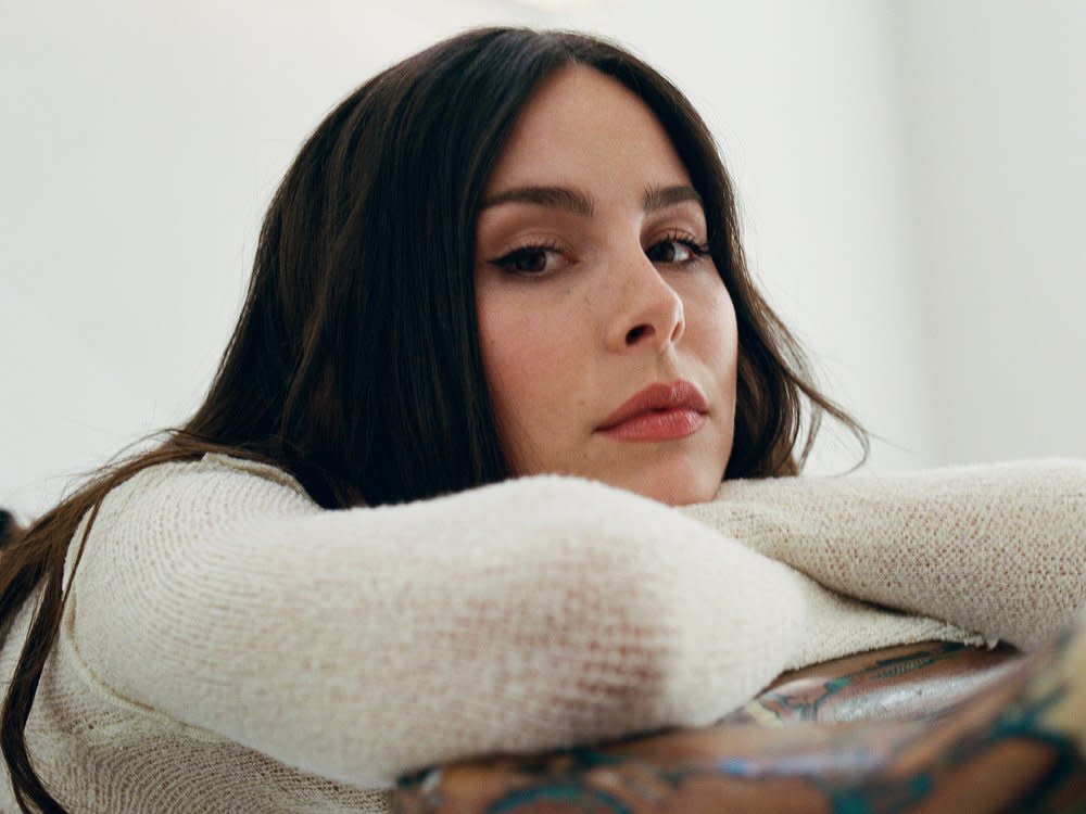 Lena Meyer-Landrut: "Zu mir gehören Selbstzweifel dazu." (Bild: Marius Knieling)