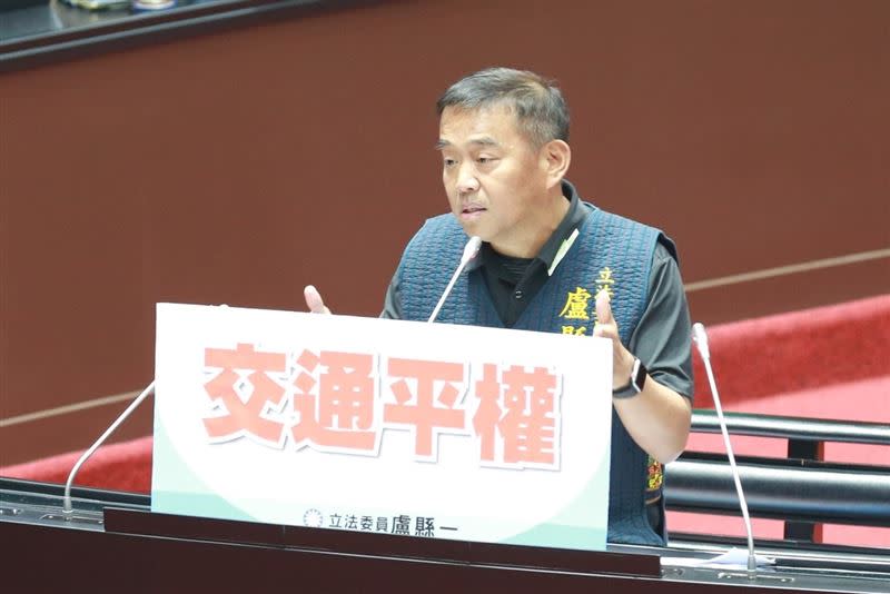 國民黨立委盧縣一上週因人在中國卻在院會出現投票結果引發爭議。   圖：翻攝盧縣一臉書（資料照）