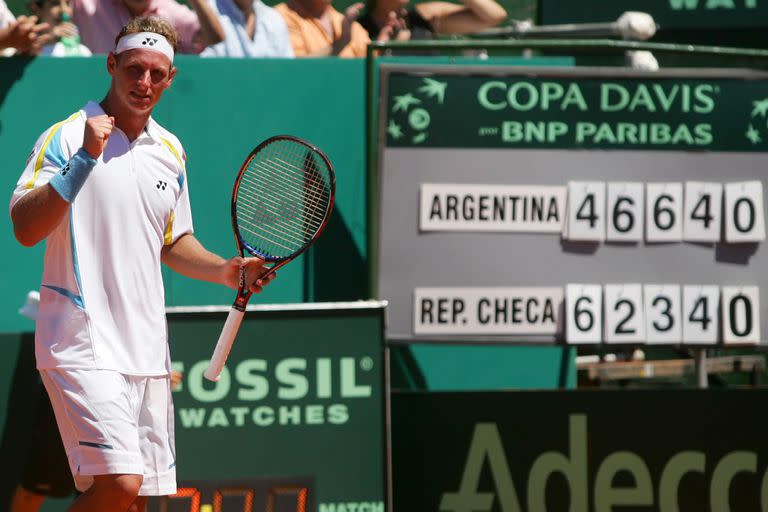 David Nalbandian, durante el triunfo argentino sobre República Checa en 2005, la última vez que el Baltc recibió la Copa Davis