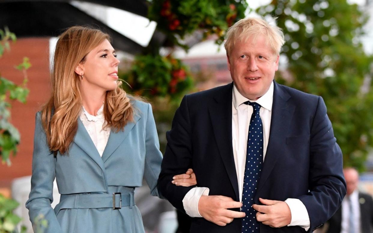 Boris Johnson Carrie Symonds - Jeff J Mitchell/Getty Images